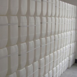 蒸餾水